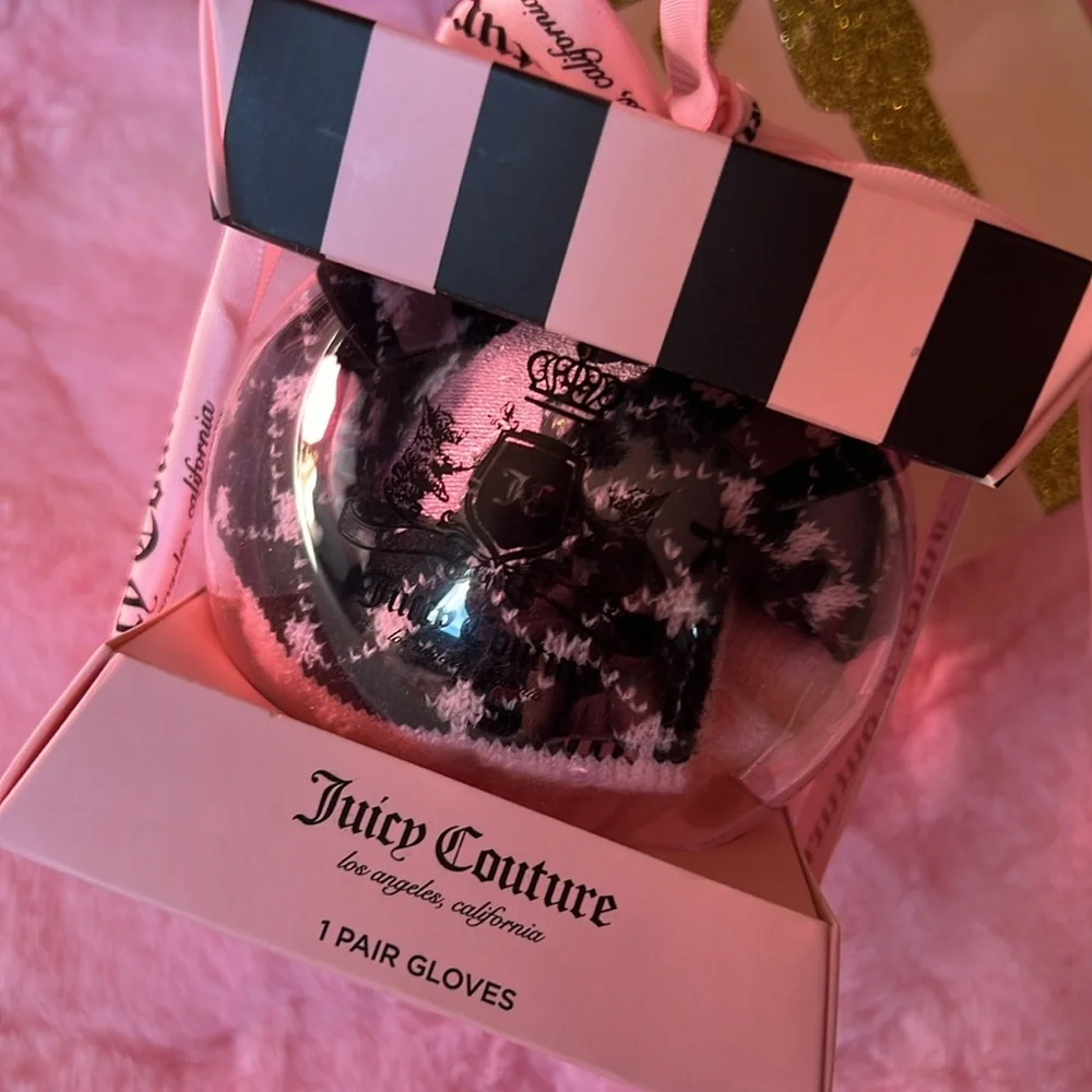 NWT✨Juicy Couture Christmas Gloves Ornament 🎀🤎 PINK